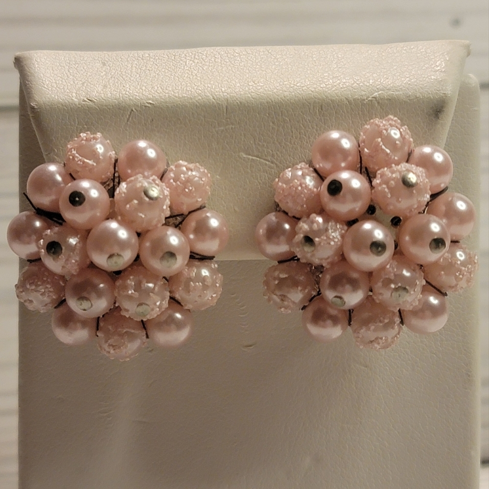 Vintage Japan Pink Faux Pearl Flower Cluster Filigree Clip On Earrings